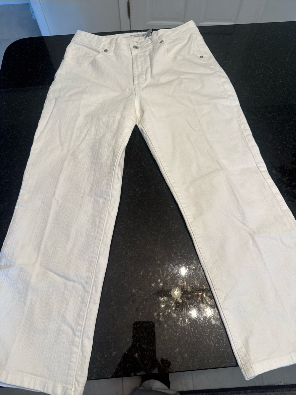 Chico's White Ankle Crop Pants